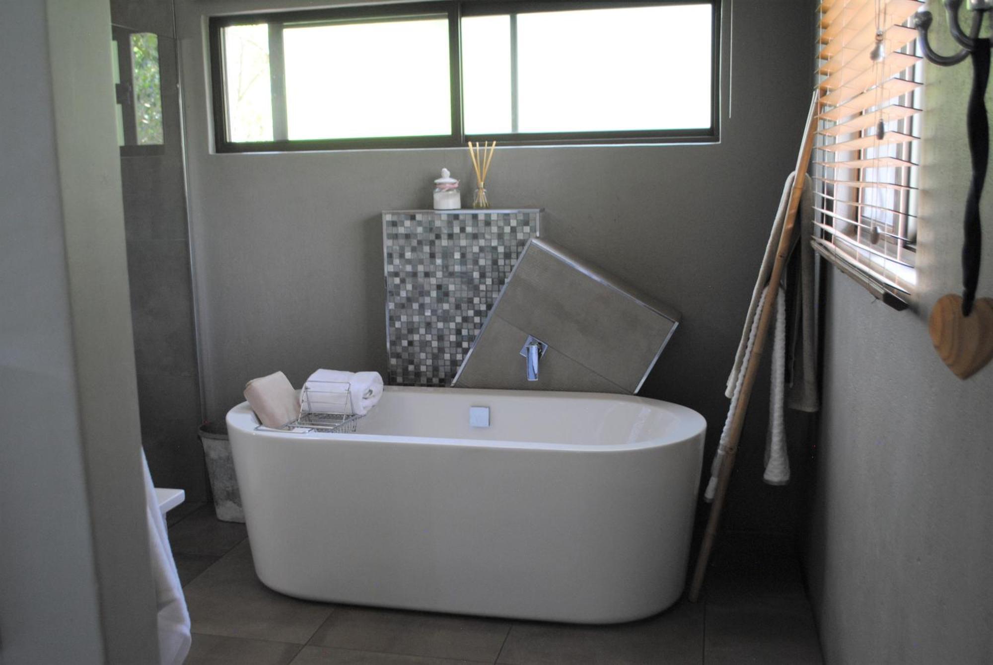 Birds Babble Self Catering Hotel Mbombela Ngoại thất bức ảnh